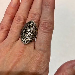 Costume ring